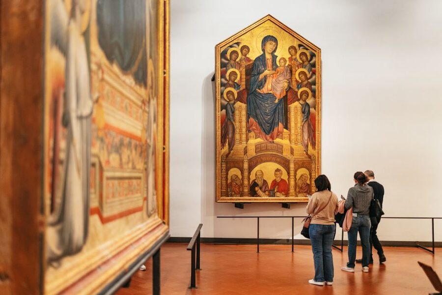 Florence: Skip-the-Line Uffizi Small Group Tour - Which guide style suits you best?