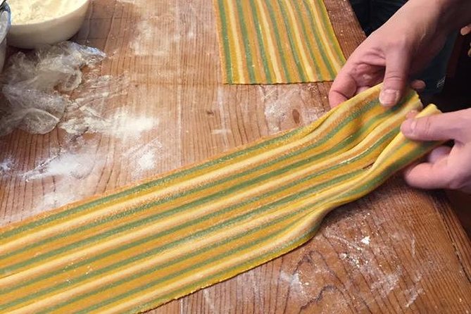 Florence Small-Group Pasta Class with Seasonal Ingredients - From bruschetta and aperitivo to the dinner table
