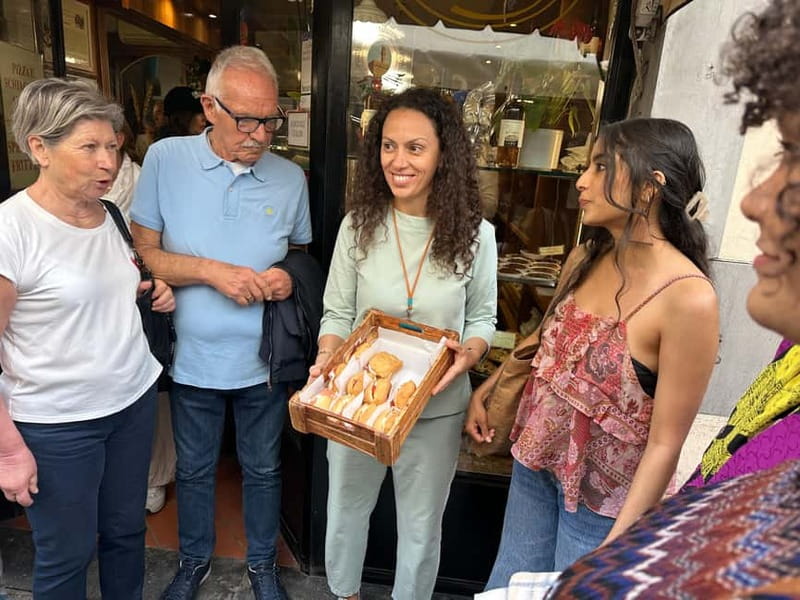 Florence: Street Food Tour with Wine & Local Guide - Key points to know before booking