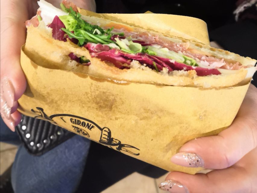 Florence: Street Food Walking Tour with Wine - The guides make the difference