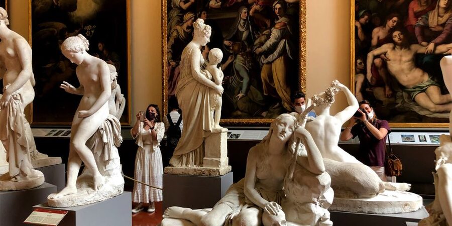 Florence: Timed Entry Ticket to Michelangelo's David & eBook - Michelangelo’s unfinished sculptures and the marks of the chisel
