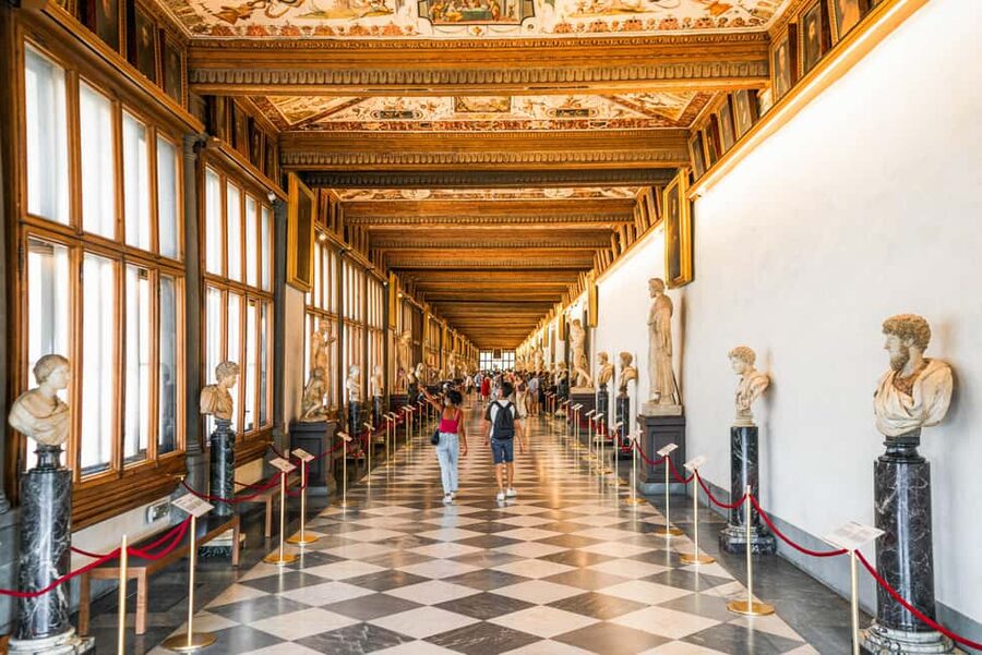 Florence: Timed Entry to Uffizi with Optional Audio Guide - Choosing the audio guide or going without it