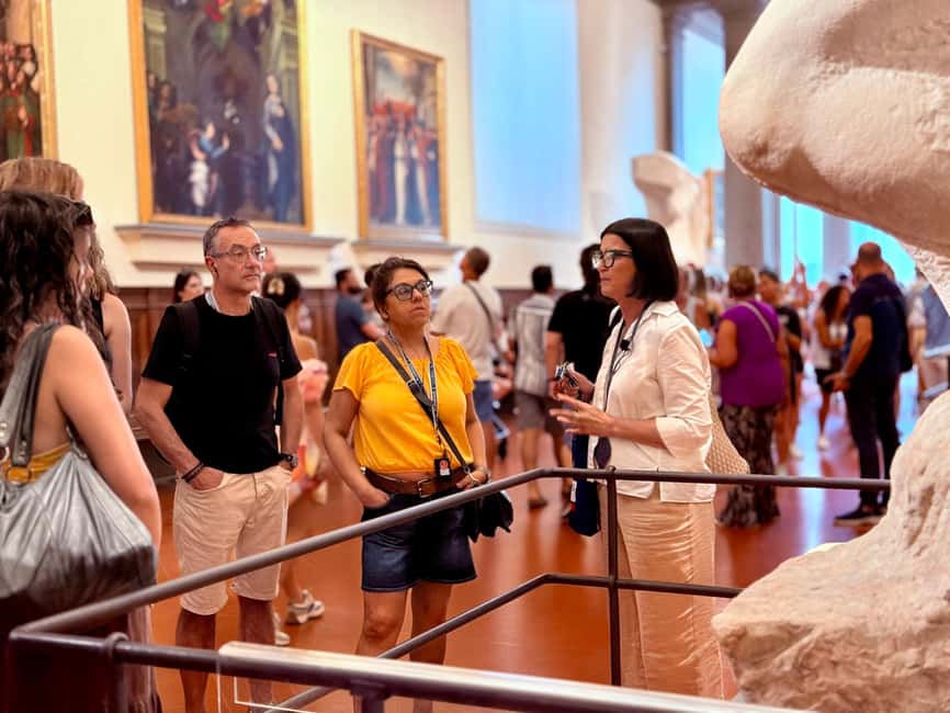 Florence: Uffizi & Accademia Small Group Walking Tour - Small group size and the guide experience