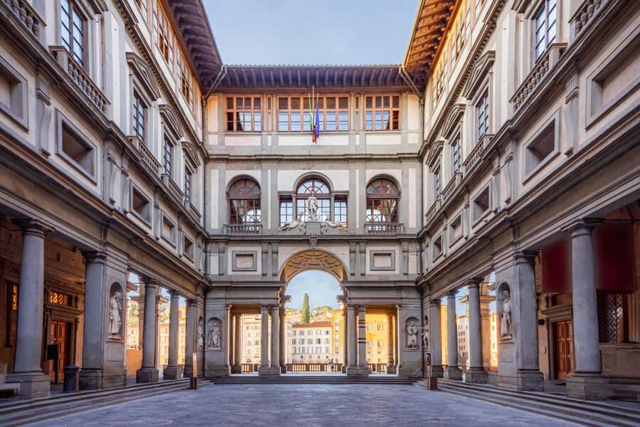 Florence: Uffizi Guided Tour with Skip-the-Line Entry Ticket - Should you book the guided visit?