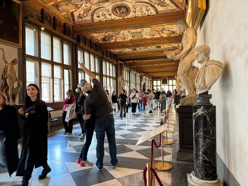 Florence: Uffizi Skip-the-Line Ticket & Digital Audio Guide - What this Uffizi experience actually includes
