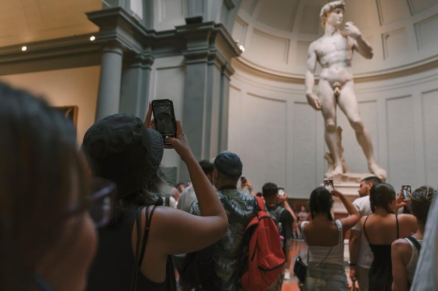 Florence: Walking Tour with David, Duomo & Uffizi Gallery - Seeing Botticelli and Leonardo at the Uffizi