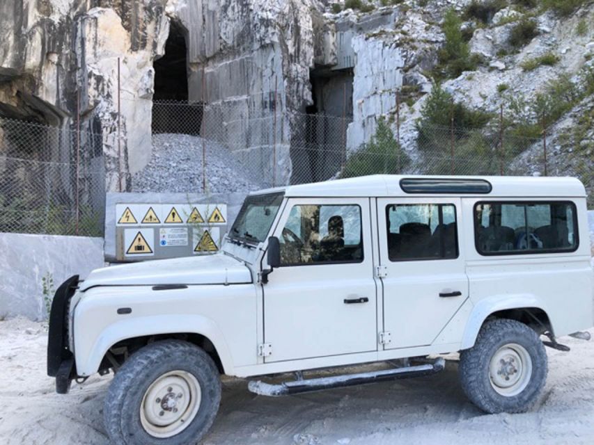 From Carrara: Marble Quarries Jeep Tour with Lardo Tasting - Meeting your guide in Carrara