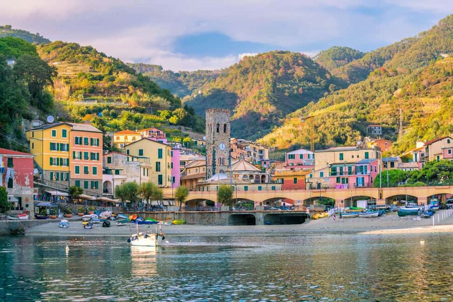 From Florence: Cinque Terre and Pisa Day Trip - The train connections are a major advantage