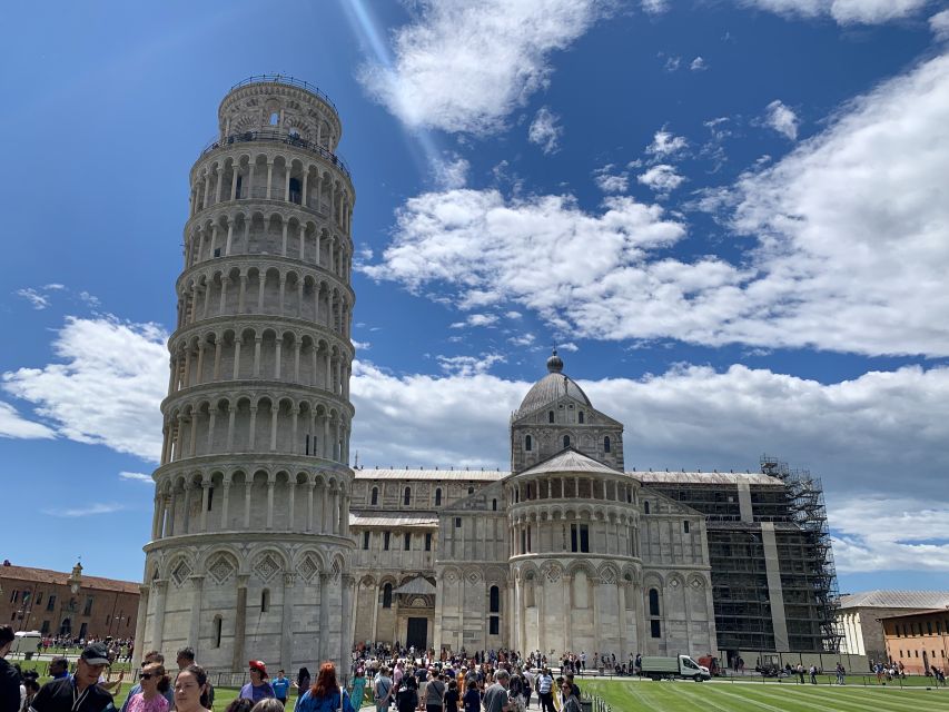 From La Spezia: Round-Trip to Pisa Cruise Shore Excursion - Arriving near Piazza dei Miracoli