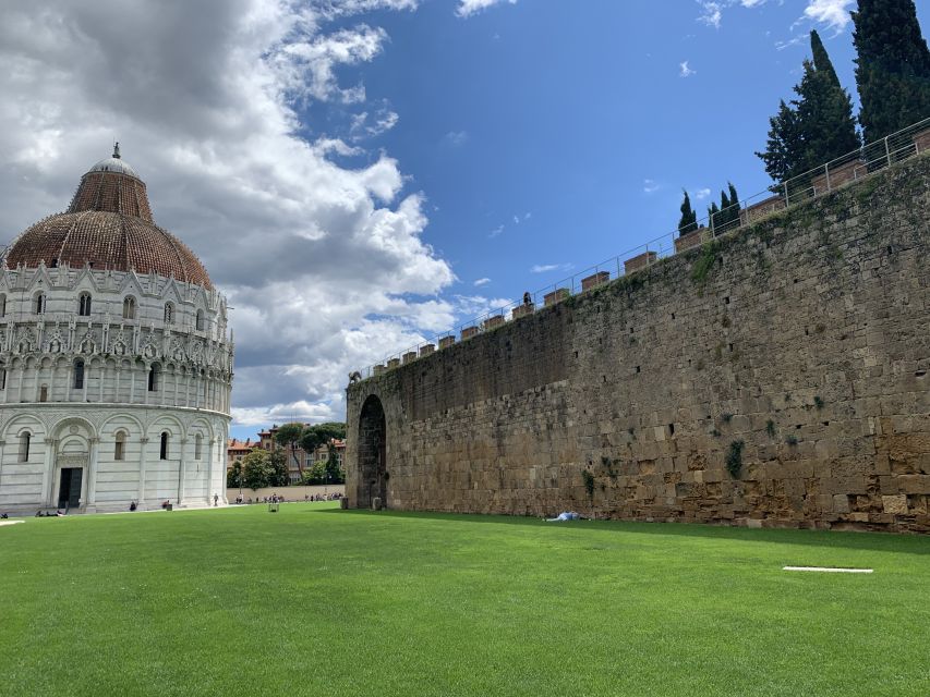 From La Spezia: Round-Trip to Pisa Cruise Shore Excursion - Keeping track of the return meeting point