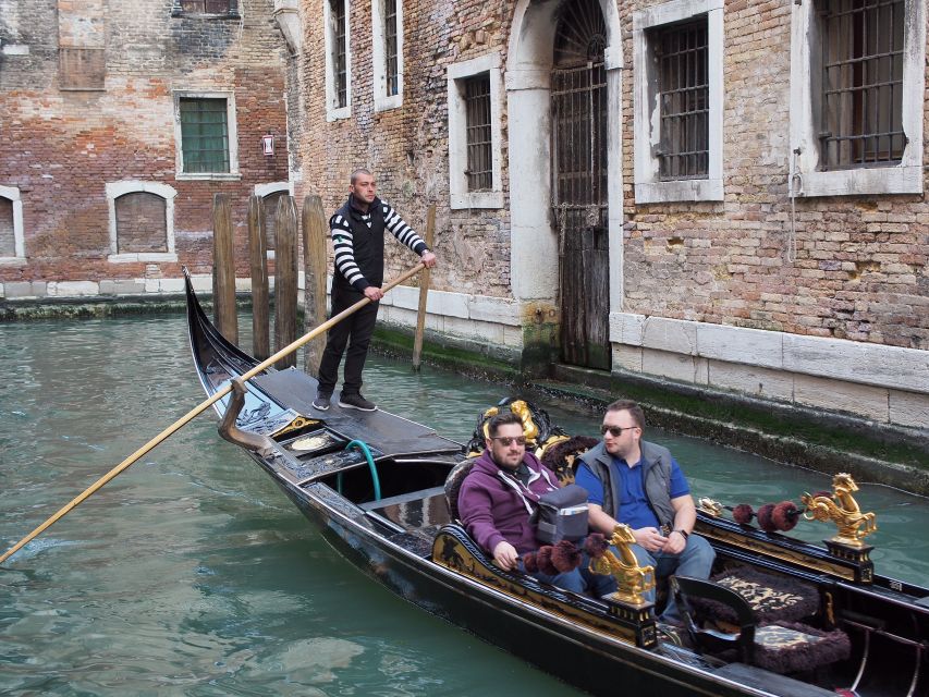 From Lake Garda: Full-Day Guided Group Tour of Venice - Walking from St. Mark’s to Rialto Bridge