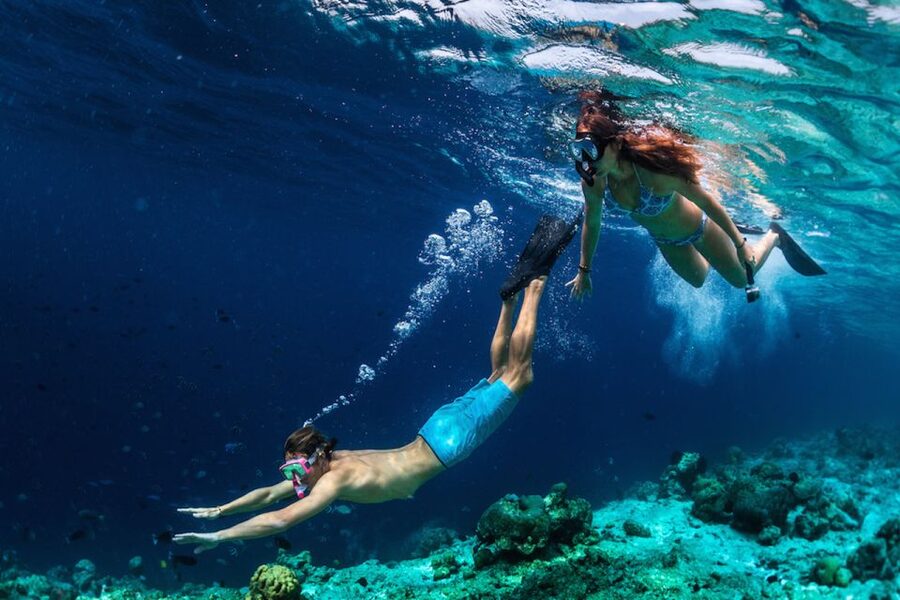 From Naples: Capri Boat Day Trip with Drinks - The Capri coast, one grotto at a time