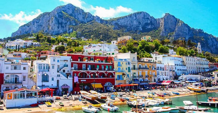 From Naples: Capri Guided Tour with Ferry Tickets & Minibus - What the guide adds to the experience