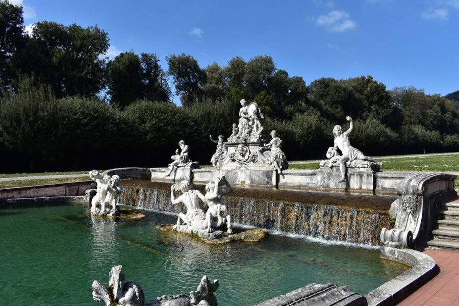 From Naples: Caserta Palace Ticket and Train with Audioguide - Entering the apartments and Palatine Chapel