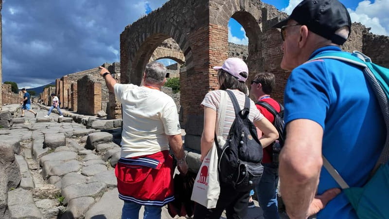 From Naples: Guided tour of Pompeii skip-the-line and round-trip train - Why Pompeii is worth giving a full day