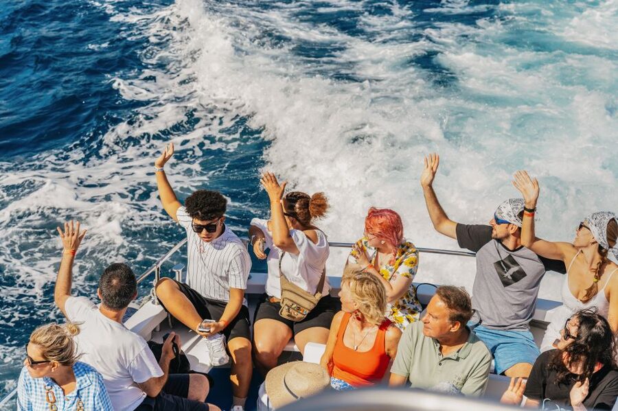 From Naples: Gulf of Naples & Capri Sightseeing Boat Tour - Key points at a glance