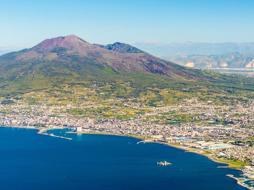 From Naples: Mount Vesuvius Transfer with Entry Tickets - The 40-minute ride toward Vesuvius