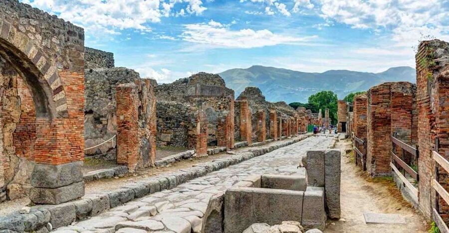 From Naples: Pompeii & Amalfi Coast Full-Day Trip - Key points to know before booking