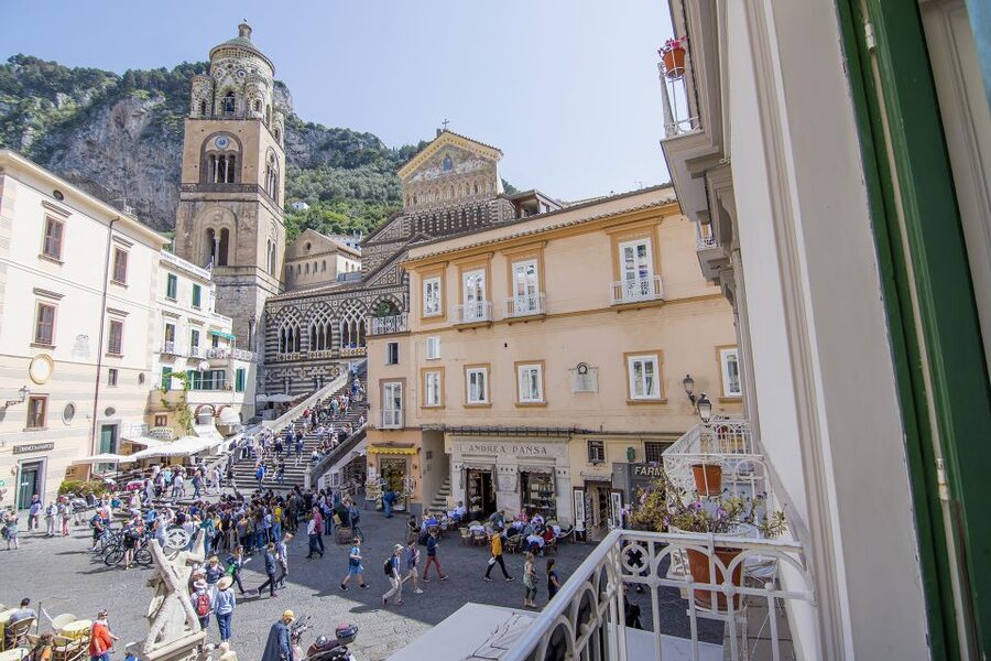 From Naples: Pompeii & Amalfi Coast Full-Day Trip - Amalfi: a short taste of a famous coastal town