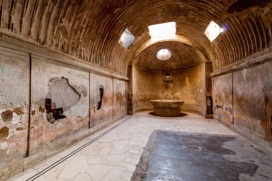 From Naples: Pompeii and Herculaneum Tour with Lunch - Group size, languages, and the bilingual issue