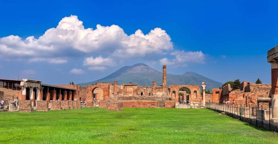 From Naples: Pompeii, Herculaneum, & Vesuvius Full-Day Tour - Herculaneum: two hours among remarkably preserved homes
