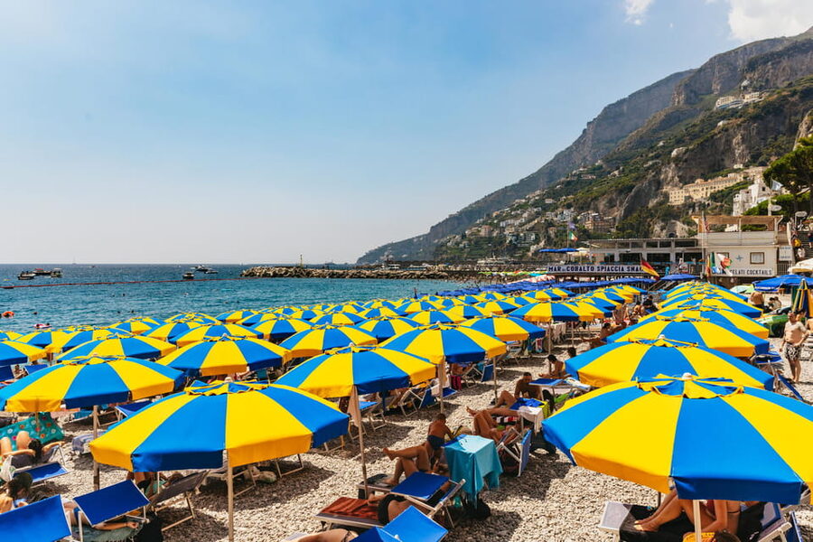 From Naples: Positano and Amalfi Boat Tour with Drinks - Cruising past Marina Grande and Bagni della Regina Giovanna