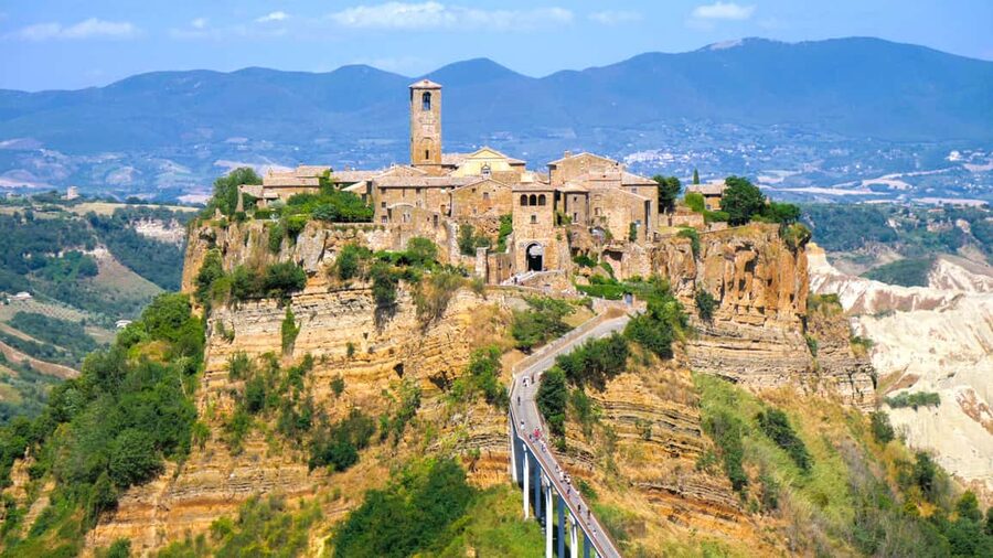 From Rome: Bagnoregio & Orvieto Day Trip with Wines & Lunch - The Two-Hour Coach Ride Into Northern Lazio