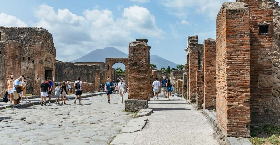 From Rome: Day Trip to Pompeii with Tickets - Two hours in Sorrento: citrus, shops, and sea views