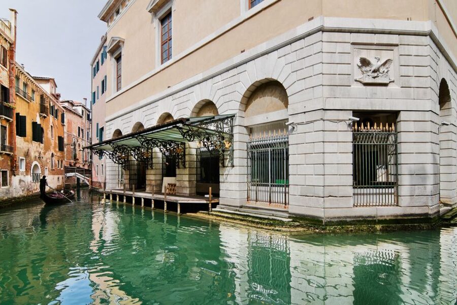 From Rome: Day Trip to Venice by High-Speed Train - Arriving in Venice by Vaporetto