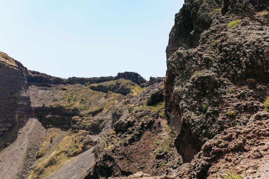 From Rome: Pompeii Day Trip with Optional Vesuvius and Lunch - How the guides shape the day