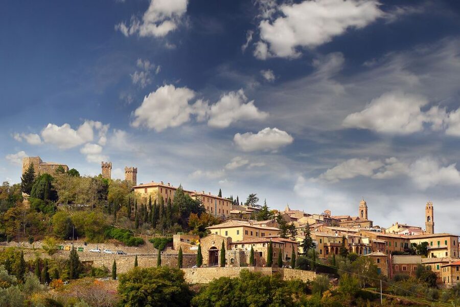 From Siena: Brunello di Montalcino Guided Wine Tour W/ Lunch - The family winery lunch is the heart of the day