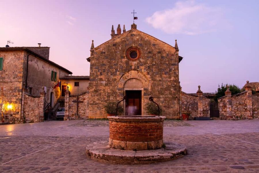 From Siena: Chianti and Castles Tour with Wine Tastings - The first winery: polished, generous, and often food-friendly