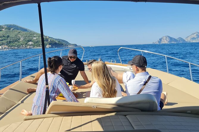 From Sorrento: Capri Small-Group Boat Tour with 4 Hours ashore - What the small group feels like in practice