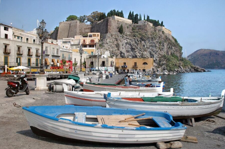 From Taormina: Lipari and Vulcano Mini Cruise Aeolian Tour - The Milazzo boat crossing and what to expect at sea