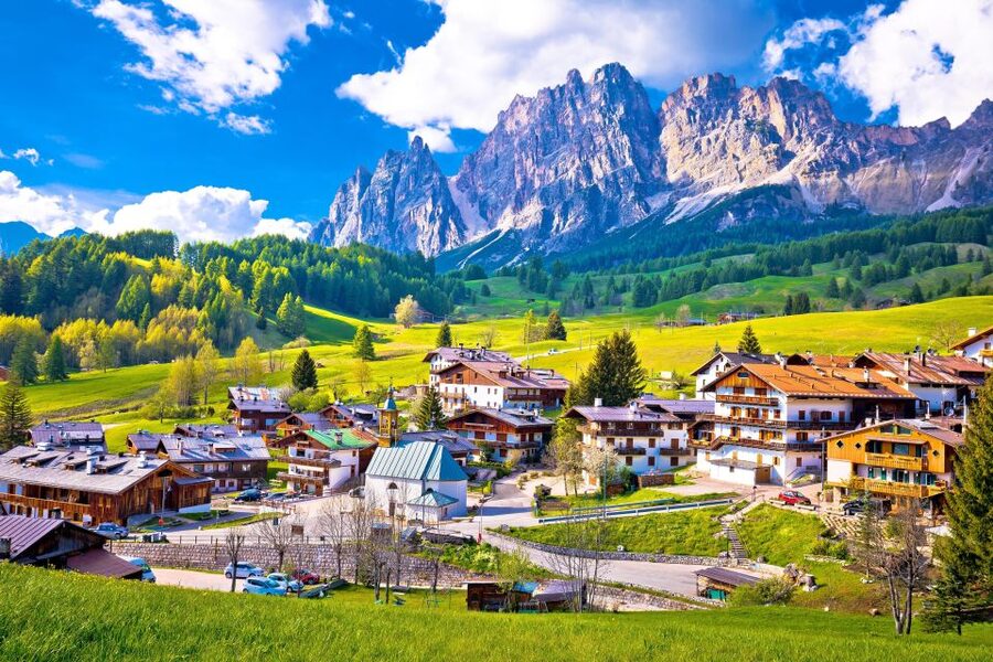 From Venice: Dolomites, Lake Misurina, and Cortina Day Trip - Lake Misurina and Lake Antorno: the heart of the day