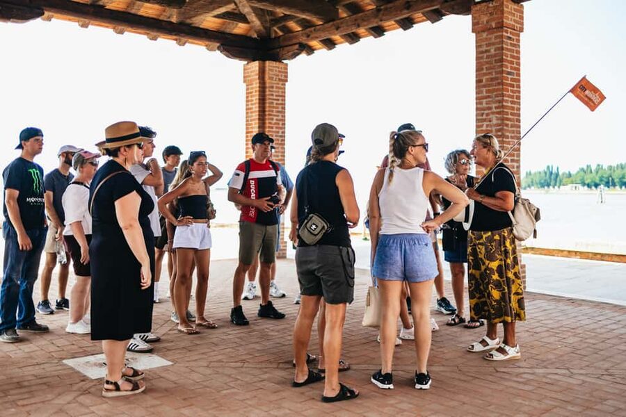 From Venice: Murano & Burano Guided Tour by Private Boat - The boat ride from Venice to Murano