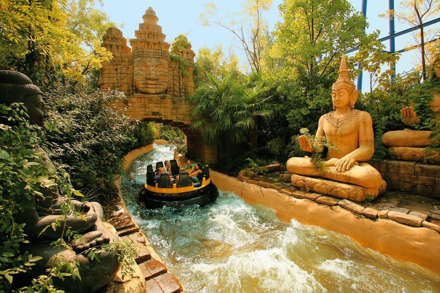 Gardaland Park: Open Date Entry Ticket - Water rides bring relief on hot days