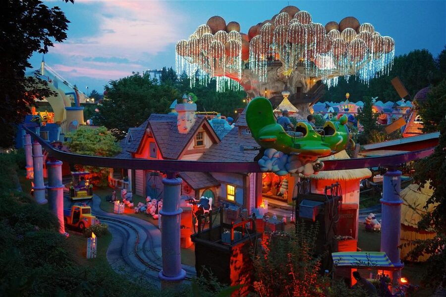 Gardaland Park: Open Date Entry Ticket - Shows, themed areas, and slower moments