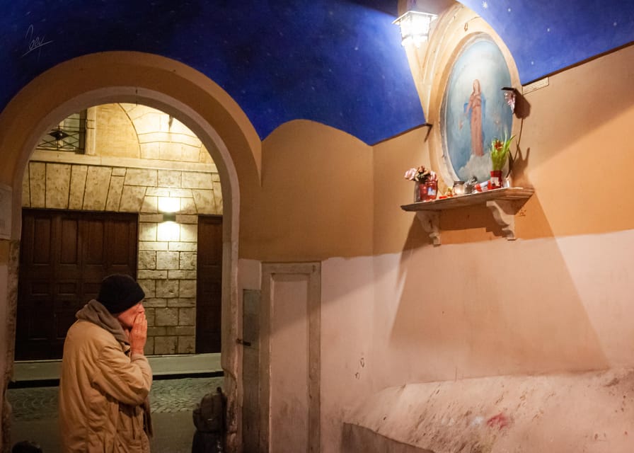 Ghosts, Legends & Mysteries of Rome Tip-Based Walking Tour - Campo de’ Fiori and the final ten minutes