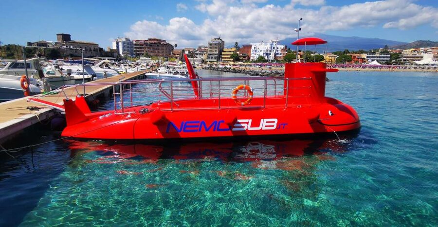 Giardini Naxos: Semi-Submarine Tour to Isola Bella - Watching the Posidonia meadows below the boat
