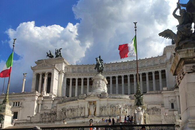 Golf Cart Tour Private Experience of Rome's City Center - Campo de’ Fiori and Trastevere show everyday Rome