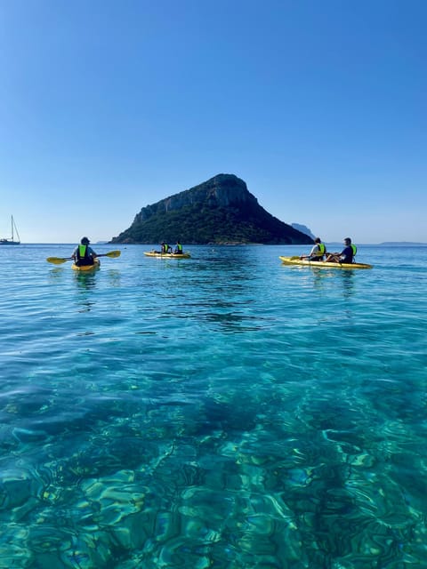 Golfo Aranci: Small group Kayak tour with Aperitif &dolphins - Cala Moresca: your first swim and snorkel stop