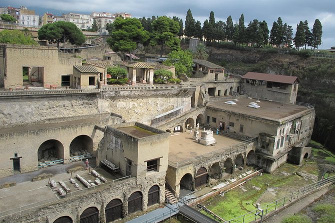 Guided Day Tour of Pompeii and Herculaneum with Light Lunch - Starting in Sorrento at 8:15 a.m.
