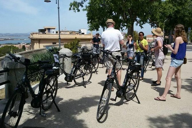 Guided Electric Bicycle Tour in Cagliari - Guide quality and group size