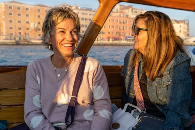 Half Day Murano and Burano Island Tour by Private Boat - Burano’s painted houses and lace tradition