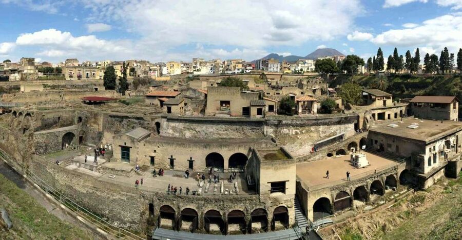 Herculaneum: Skip-the-Line Entry Ticket with Audio Guide - The shoreline shelters and the museum near the exit