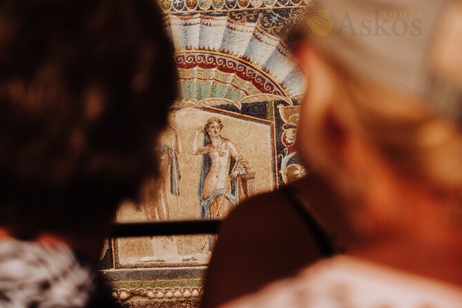 Herculaneum Small Group Tour and Ticket With an Archaeologist - The wooden partition and the House of the Skeleton