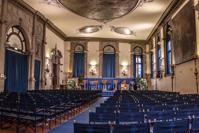 I Musici Veneziani Vivaldi's Four Seasons and Tenor arias - The Salone Capitolare: the setting does part of the work