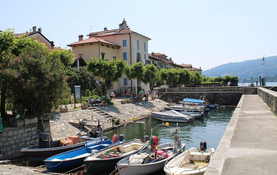 Isola dei Pescatori and Isola Bella Hop-on Hop-off Boat - Should you book the Isola dei Pescatori and Isola Bella boat?