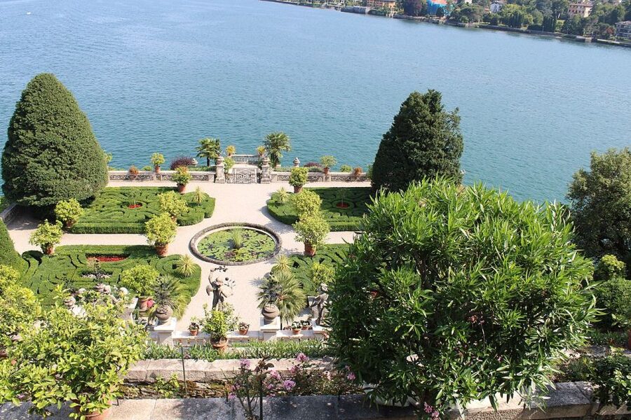 Isola dei Pescatori and Isola Bella Hop-on Hop-off Boat - Starting at Stresa’s Marconi landing stage